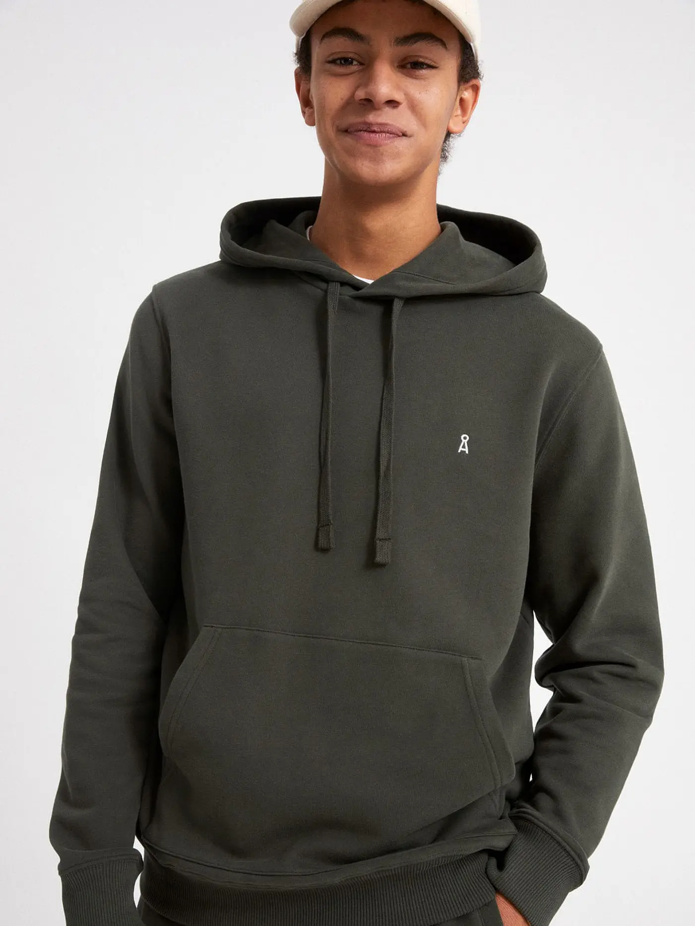 ARMEDANGELS | Kapuzensweater - Hoodie PAANCHO | olive